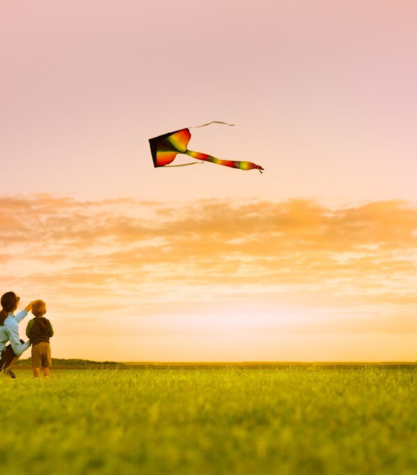 flying a kite kid-friendly outdoor activities