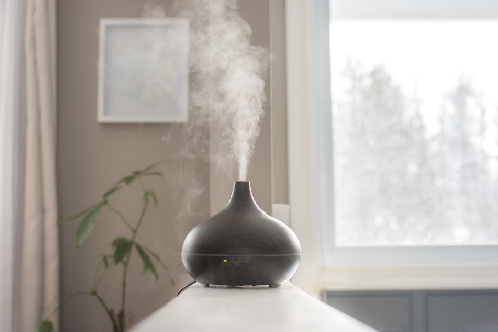 Diffusing Essential oils for spring cleaning